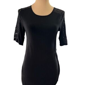 VGUC- Black Old Navy Lace Shoulder Knit Top